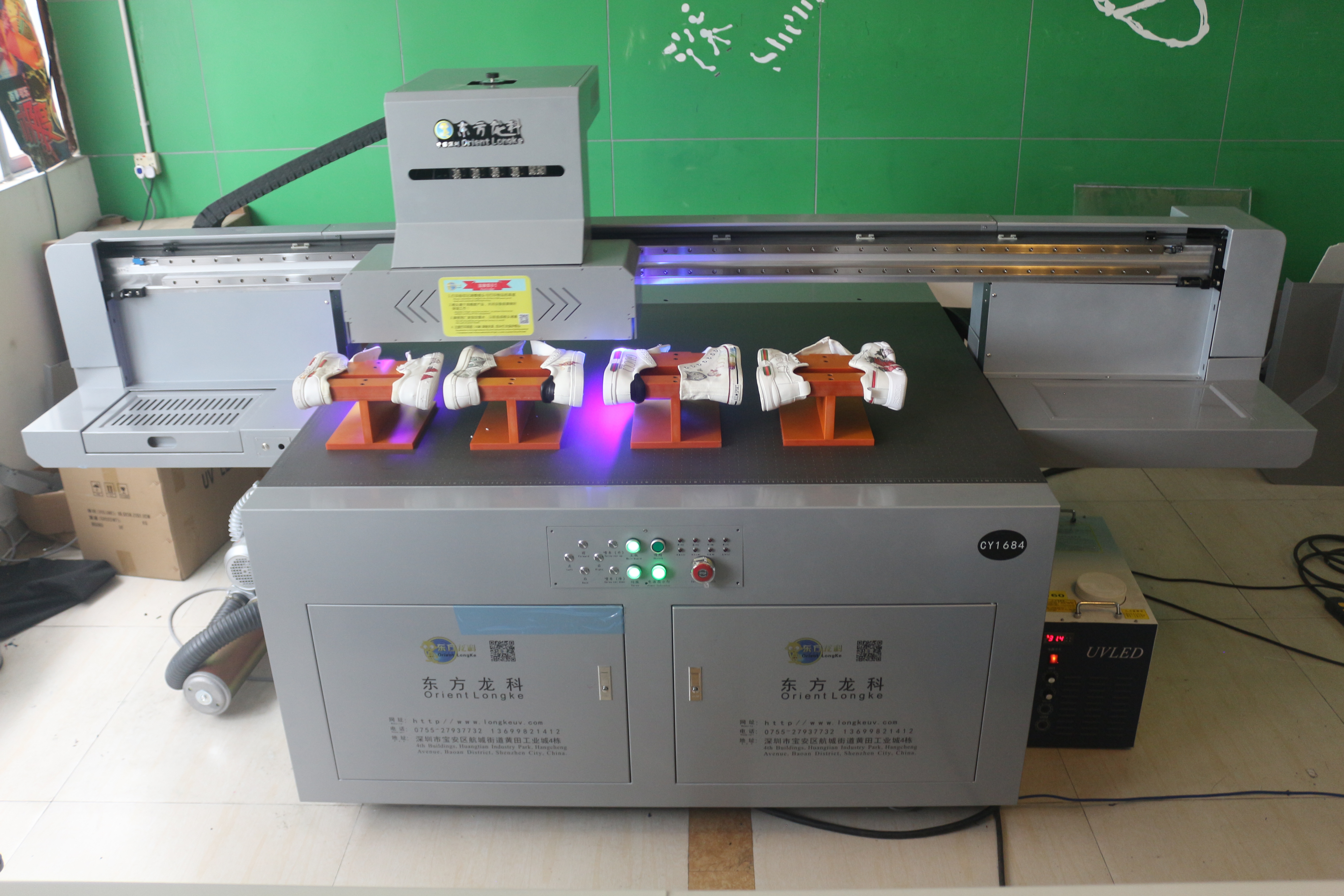 該怎么清理UV印刷機的臺面問題呢？
