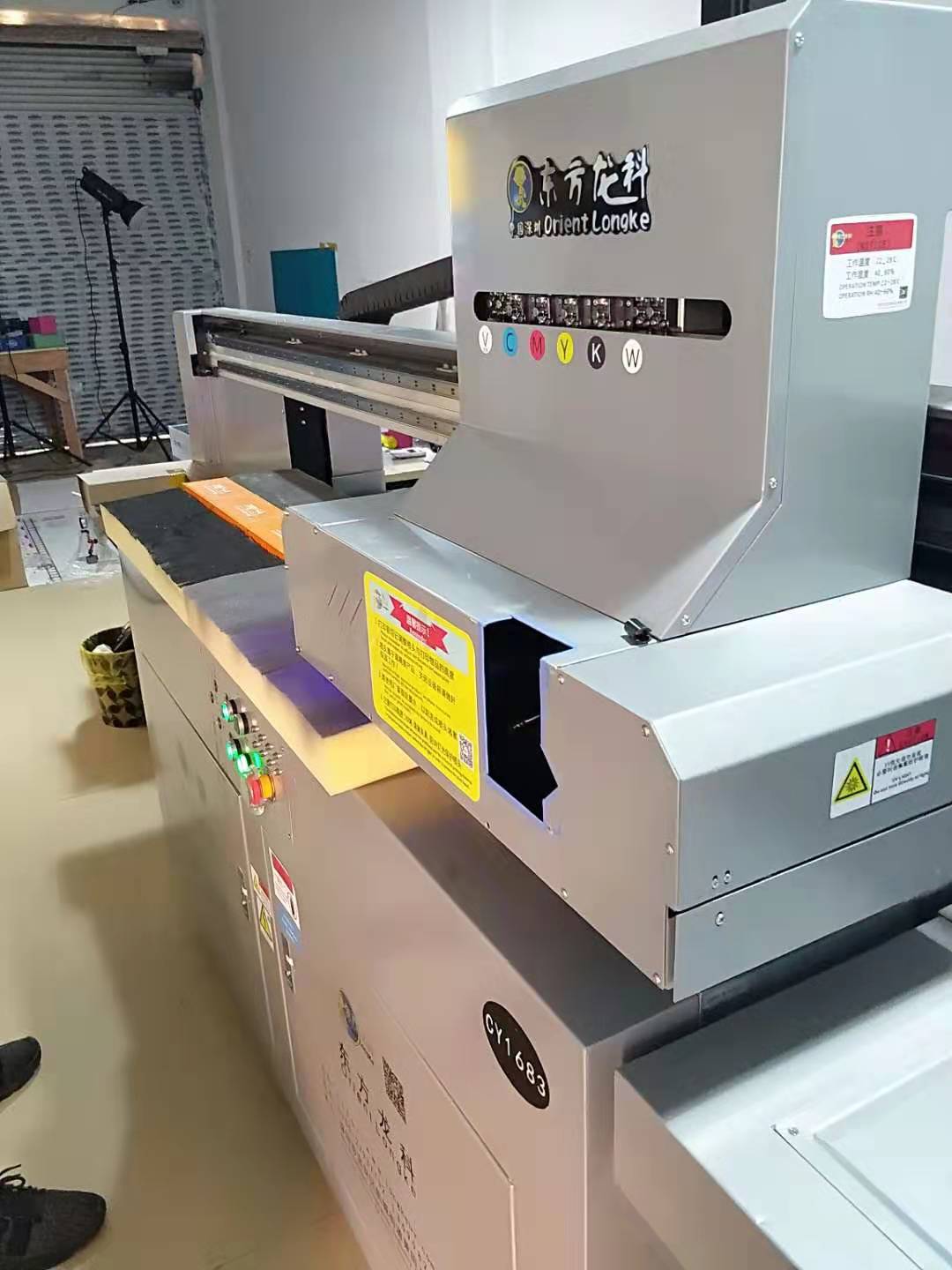 打印瓷磚背景墻用什么打印機？